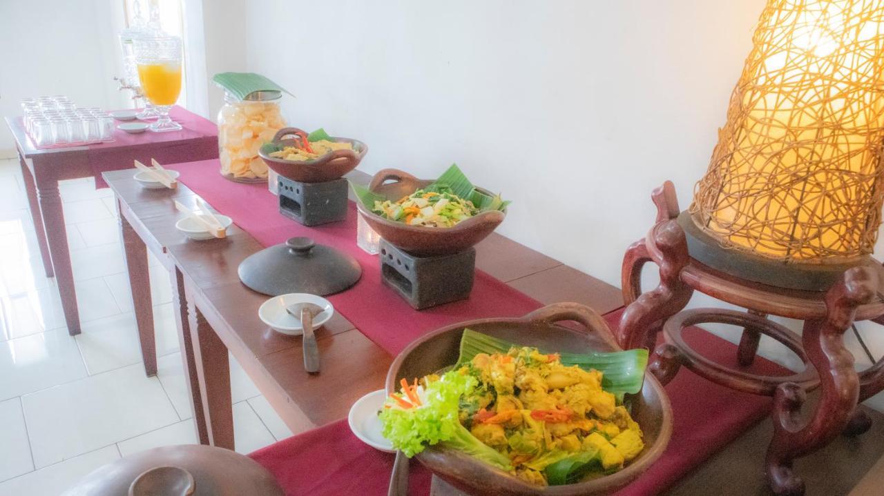 Mawar Asri Hotel ジョグジャカルタ エクステリア 写真