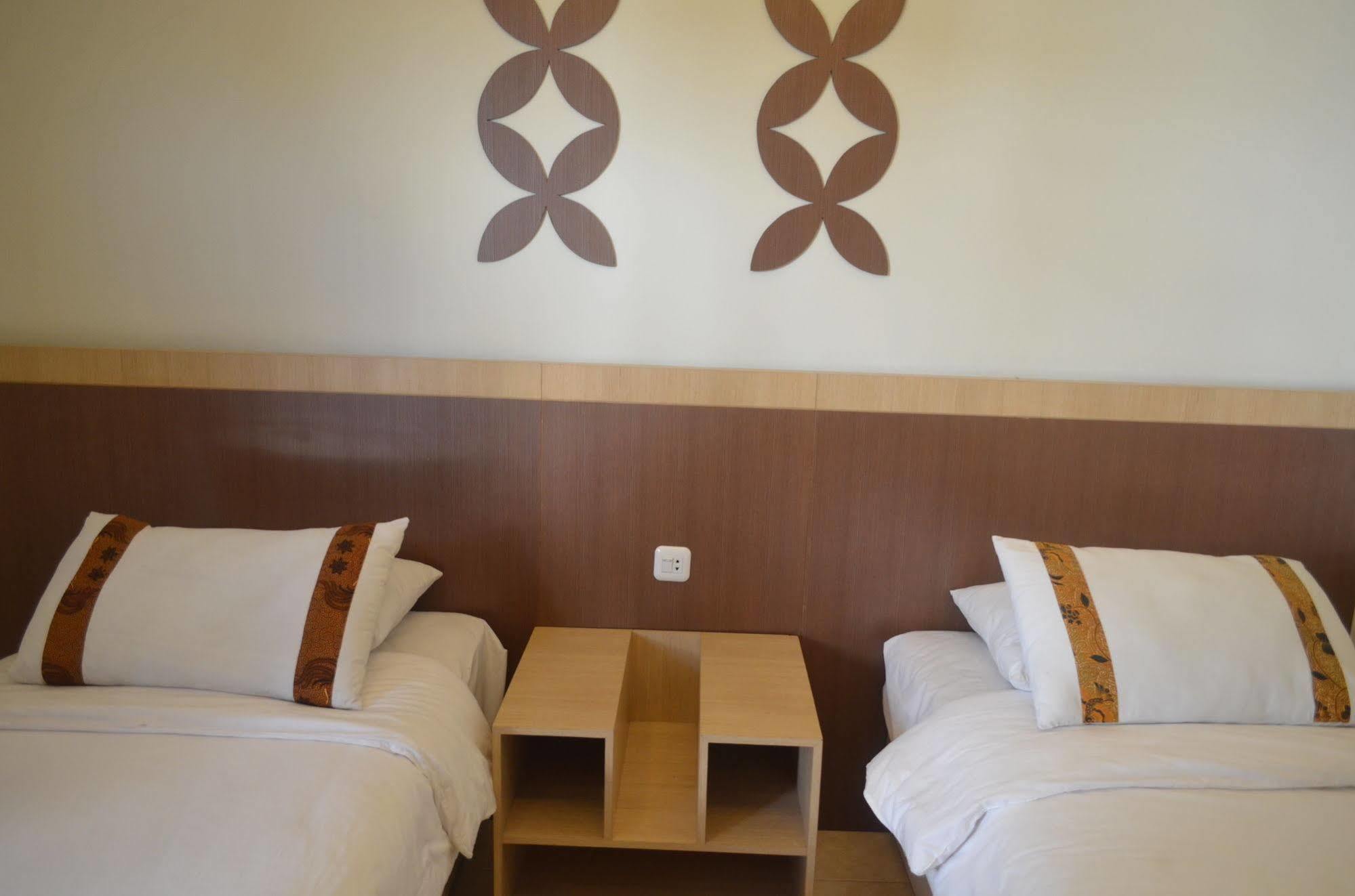 Mawar Asri Hotel ジョグジャカルタ エクステリア 写真