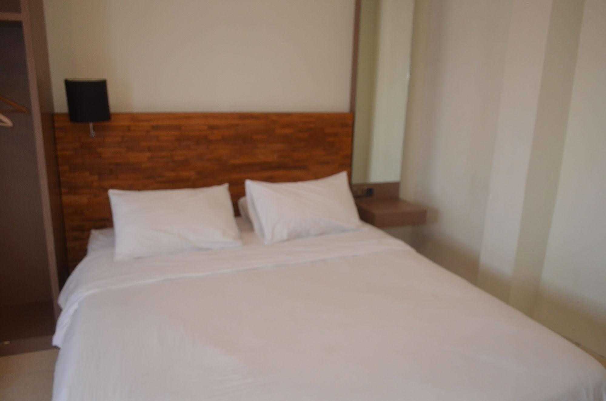 Mawar Asri Hotel ジョグジャカルタ エクステリア 写真