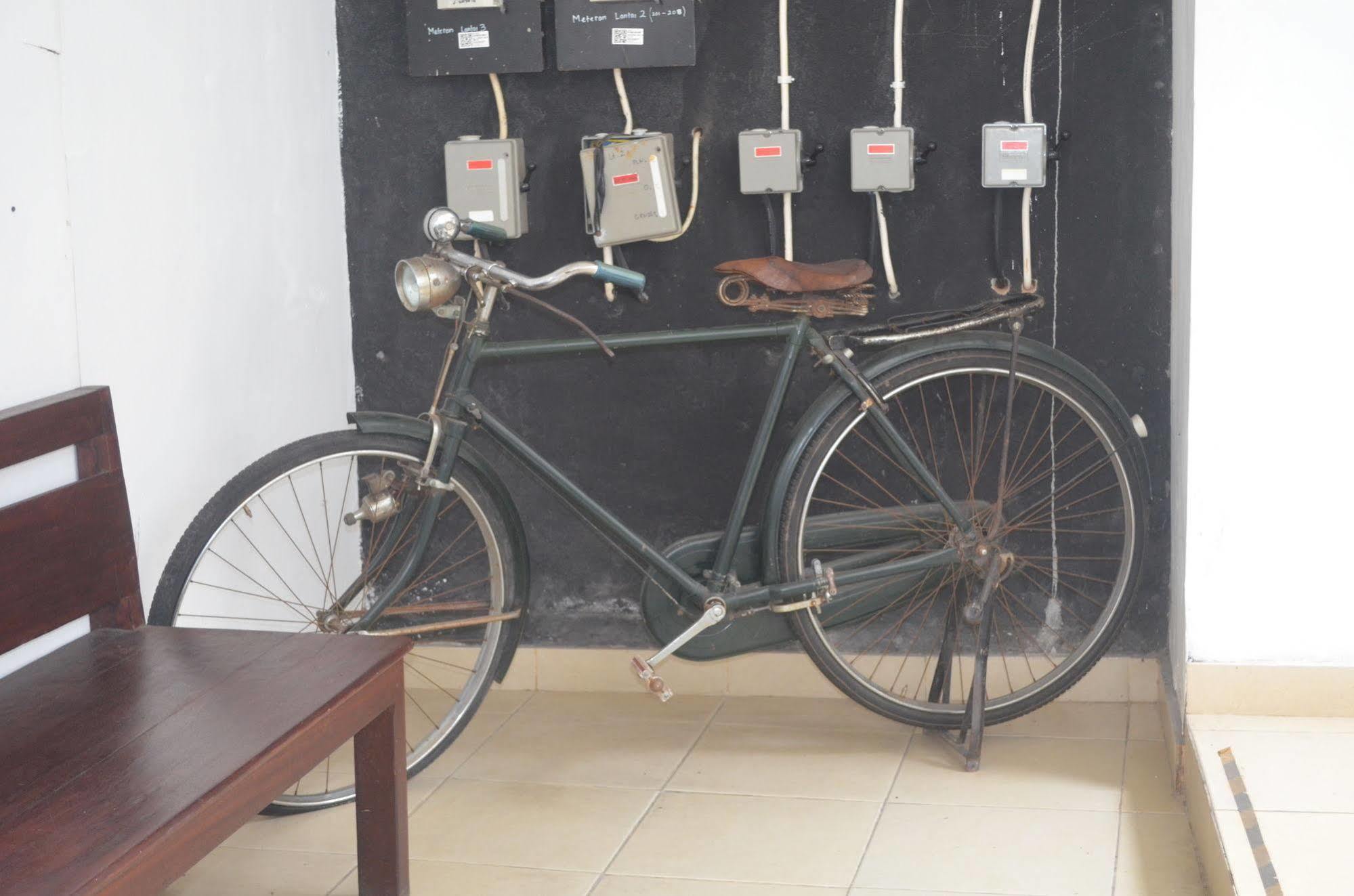 Mawar Asri Hotel ジョグジャカルタ エクステリア 写真