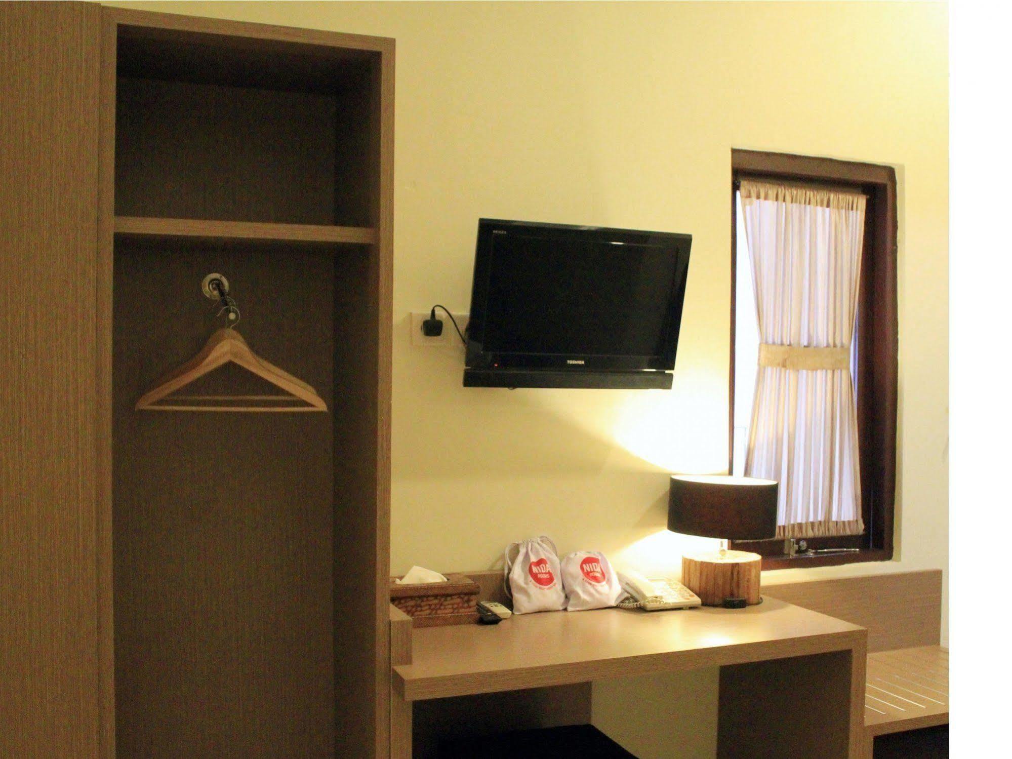 Mawar Asri Hotel ジョグジャカルタ エクステリア 写真