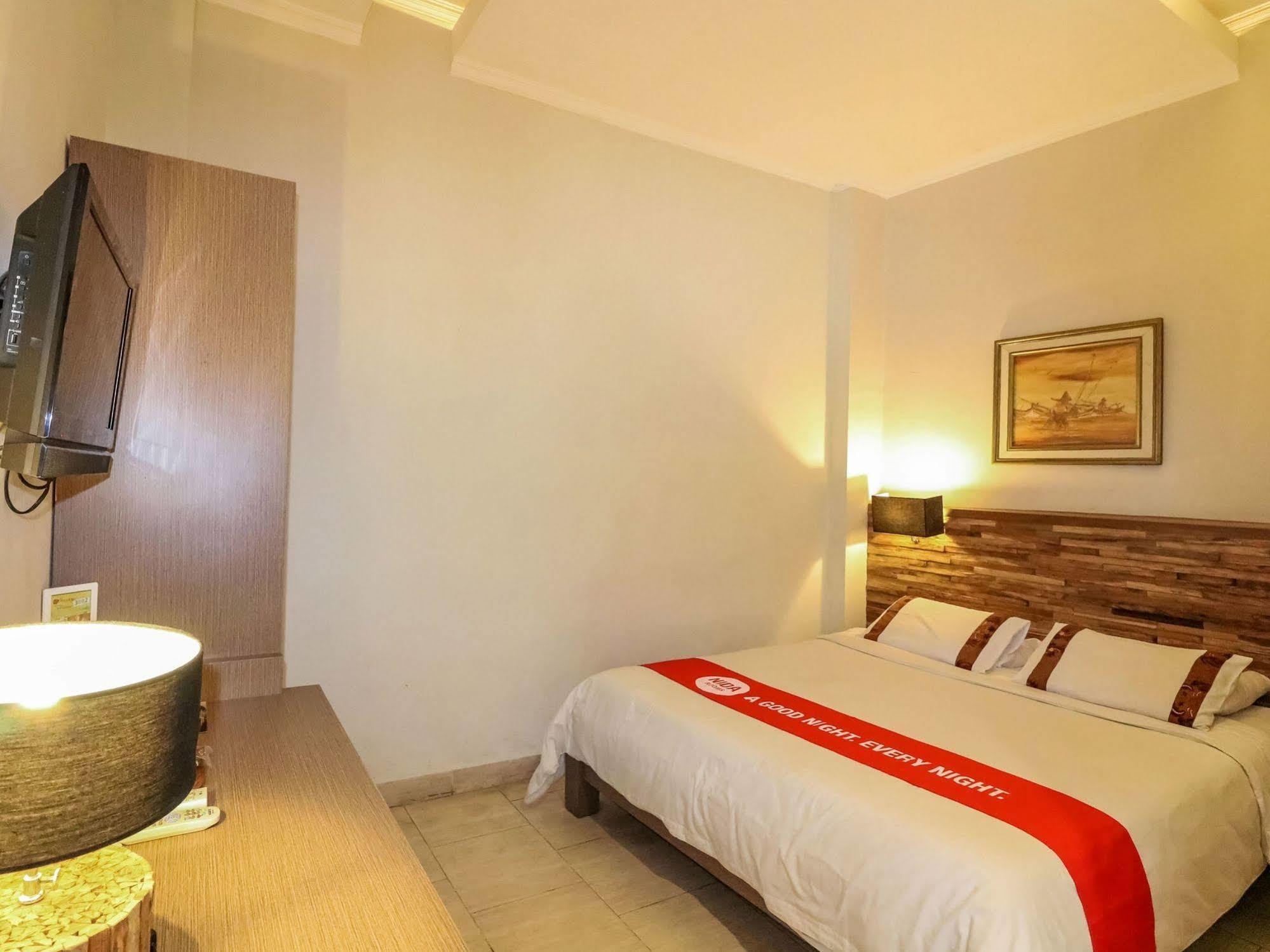 Mawar Asri Hotel ジョグジャカルタ エクステリア 写真